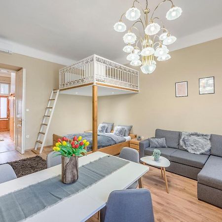 Corvin City Apartment By Nw Budapeşte Dış mekan fotoğraf