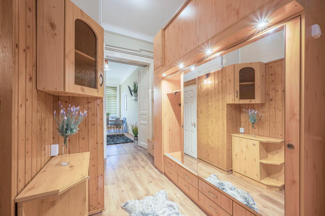 Corvin City Apartment By Nw Budapeşte Dış mekan fotoğraf