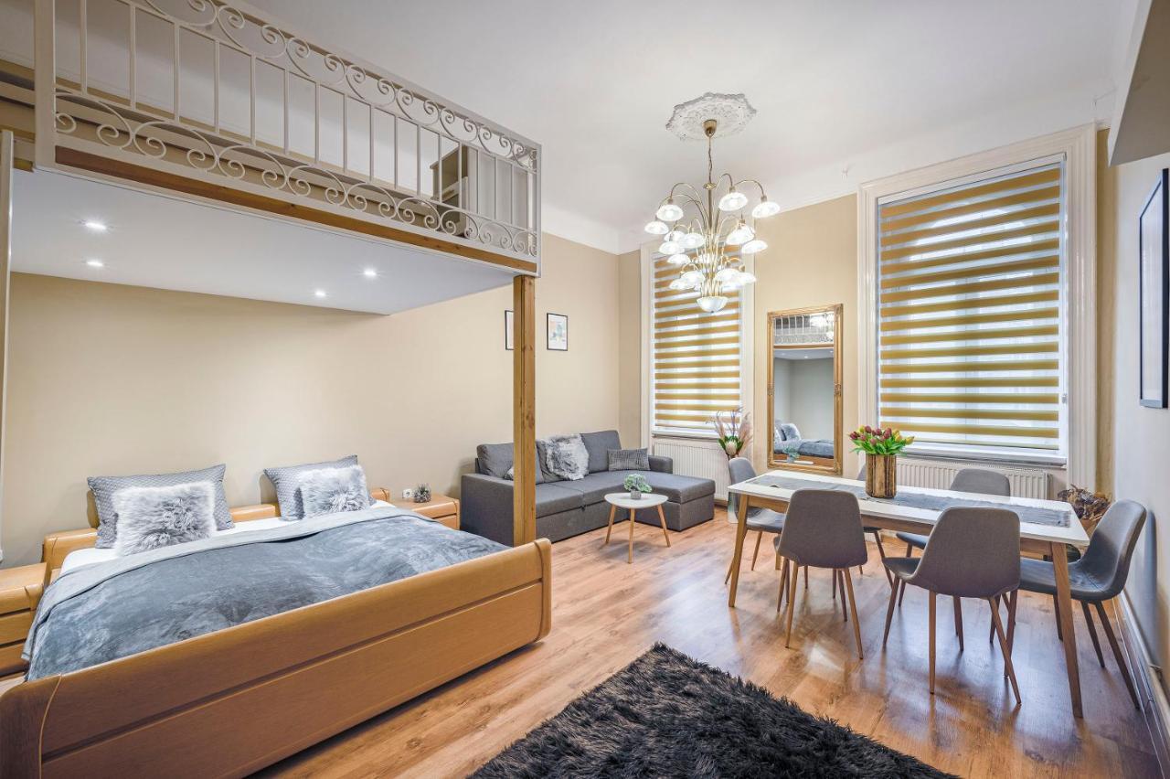 Corvin City Apartment By Nw Budapeşte Dış mekan fotoğraf